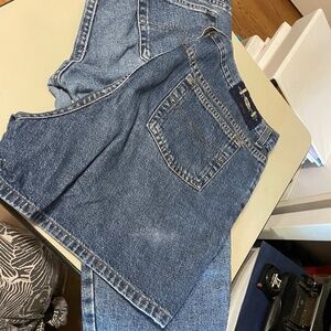 L.E.I. Capri & Shorts